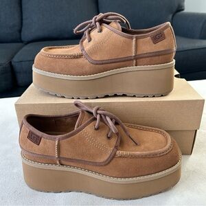 UGG SITYFUNC LACE UP SHOES